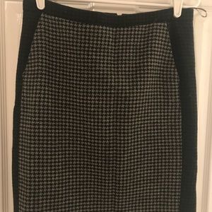 J Crew checked wool pencil skirt. Size 6.